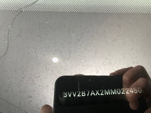 Used 2021 Volkswagen Tiguan SEL image 27