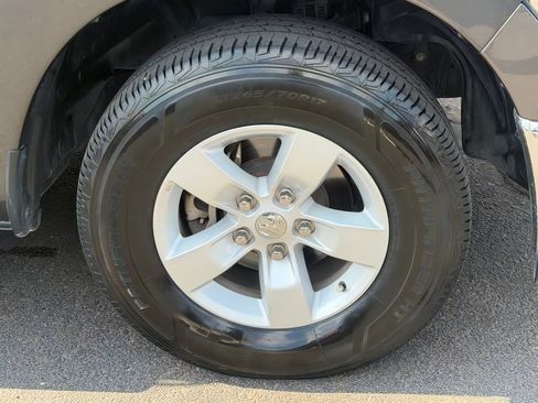 Used 2022 RAM 1500 Tradesman w/ Chrome Plus Package RWD image 9
