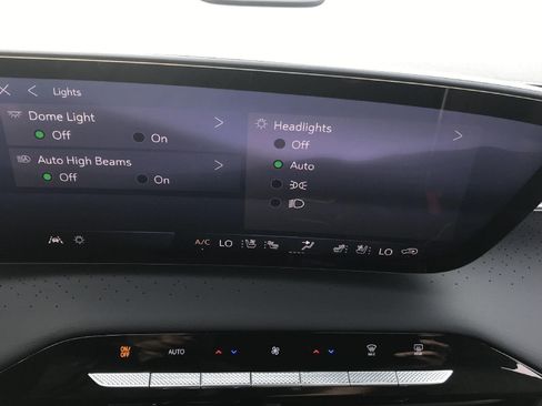 Used 2026 Buick Enclave Avenir w/ Super Cruise Package AWD/4WD image 31