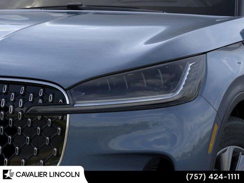 Used 2025 Lincoln Aviator Premiere image 18