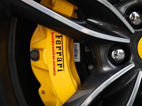Certified 2021 Ferrari Roma RWD image 15