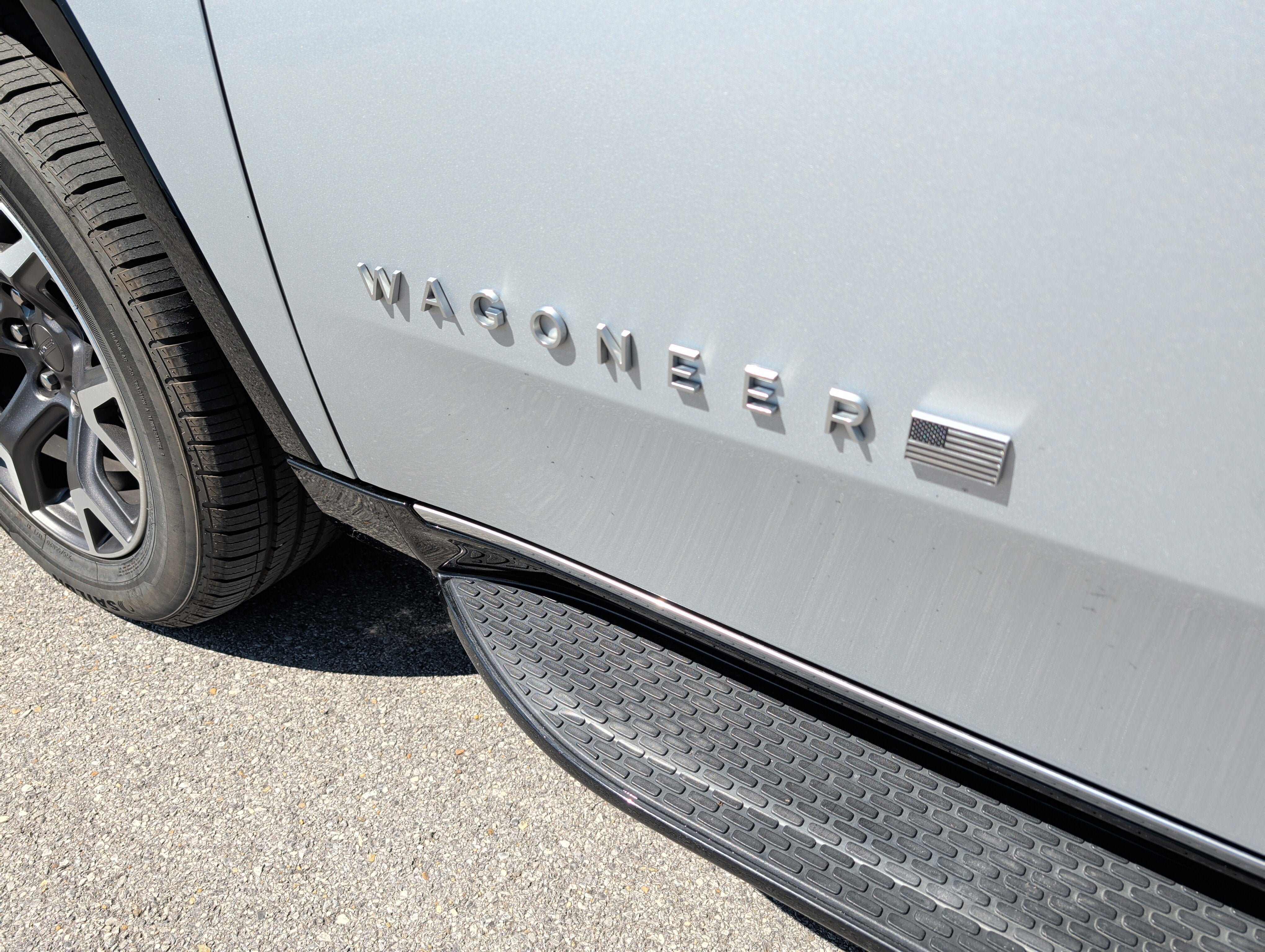 Used 2024 Jeep Wagoneer Series III AWD/4WD image 10