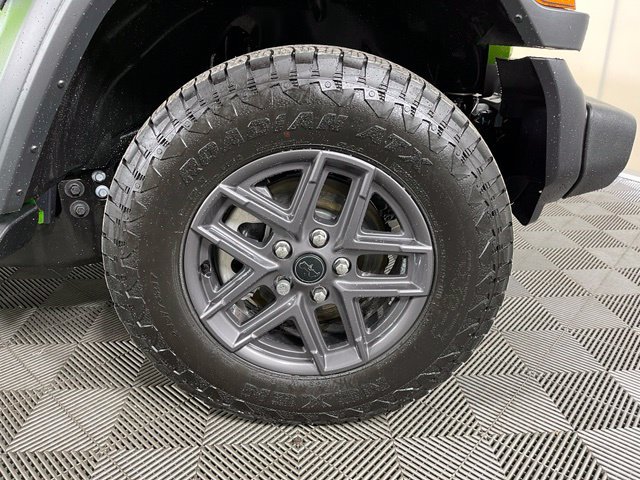 Used 2026 Jeep Wrangler Unlimited Sport AWD/4WD image 9