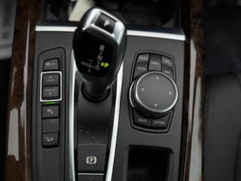 Used 2015 BMW X5 xDrive35i AWD/4WD image 18