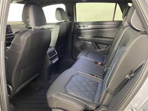 New 2026 Volkswagen Atlas Cross Sport SEL Premium R-Line image 4