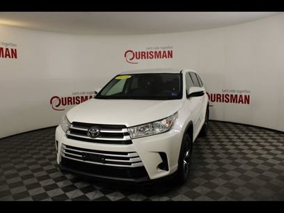 Used 2019 Toyota Highlander LE