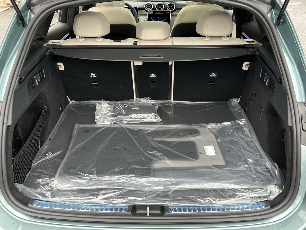 Used 2026 Mercedes-Benz GLC 300 4MATIC image 24