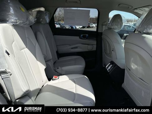 New 2025 Kia Sorento EX image 27