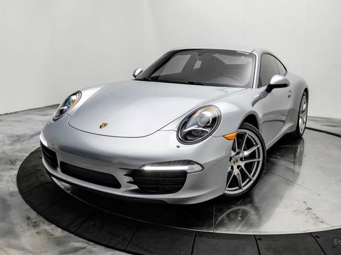 Used 2015 Porsche 911 Carrera image 3