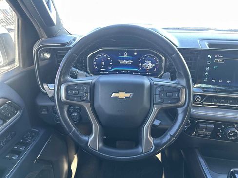 Used 2022 Chevrolet Silverado 1500 High Country w/ Technology Package image 11