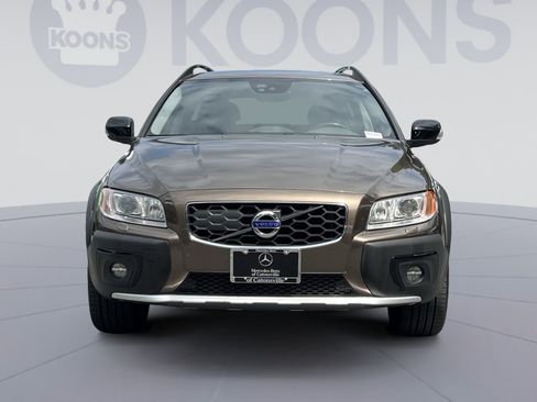 Used 2016 Volvo XC70 T5 Platinum w/ Climate Package AWD/4WD image 4
