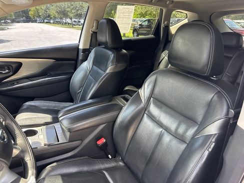 Used 2016 Nissan Murano Platinum w/ Platinum Technology Package FWD image 10