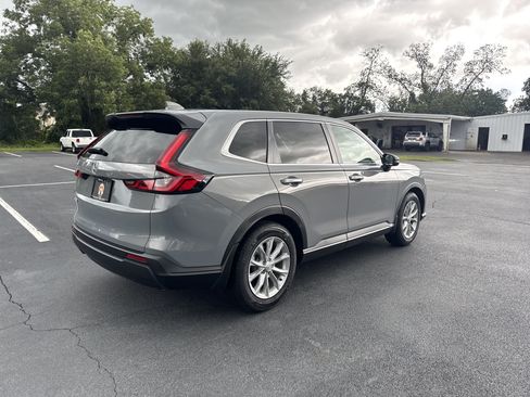 Used 2025 Honda CR-V EX image 10