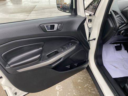 Used 2021 Ford EcoSport Titanium FWD image 14