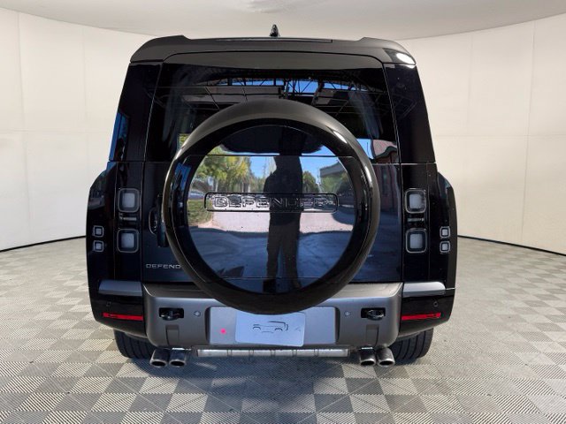 New 2026 Land Rover Defender 130 V8 AWD/4WD image 7