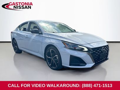 Used 2023 Nissan Altima 2.5 SR