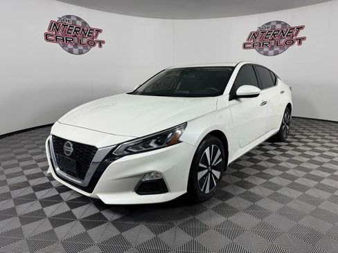 Used 2021 Nissan Altima 2.5 SV image 3