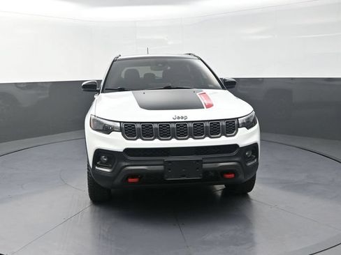 Used 2026 Jeep Compass Trailhawk AWD/4WD image 4