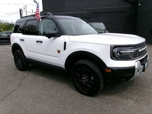 Certified 2025 Ford Bronco Sport Badlands AWD/4WD image 3