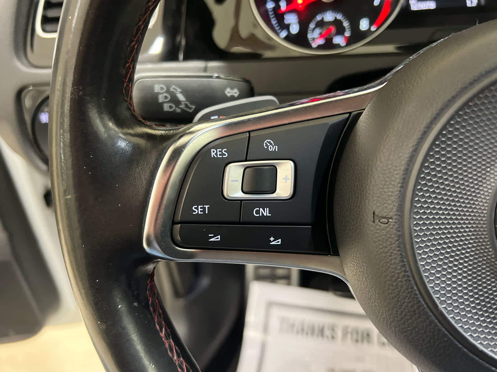 Used 2018 Volkswagen GTI SE FWD image 20