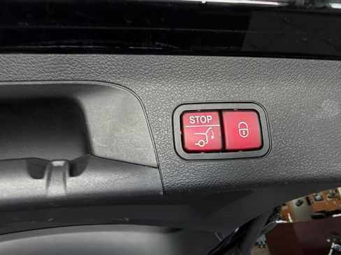 Used 2020 Mercedes-Benz GLS 580 4MATIC image 36