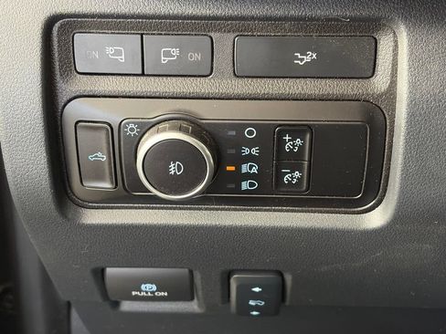 Used 2024 Ford F250 Lariat AWD/4WD image 25