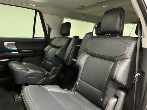 Used 2025 Ford Expedition Max Platinum AWD/4WD image 85