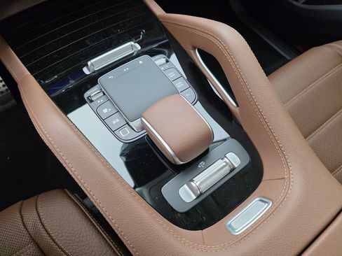 New 2026 Mercedes-Benz GLS 450 4MATIC image 17