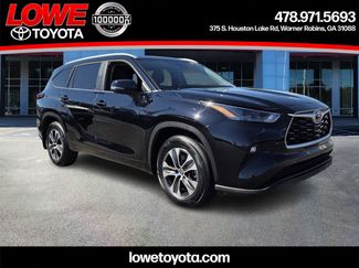 Used 2024 Toyota Highlander XLE video 1