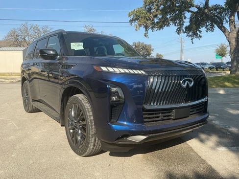 New 2026 INFINITI QX80 Autograph w/ Premium Cargo Package AWD/4WD image 3