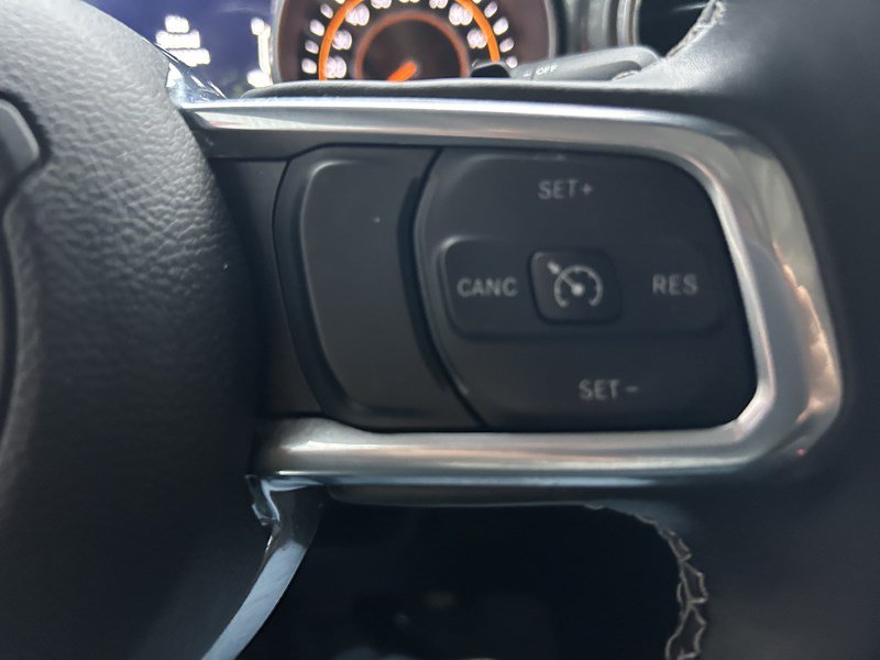 Used 2021 Jeep Wrangler Unlimited Sahara AWD/4WD image 19