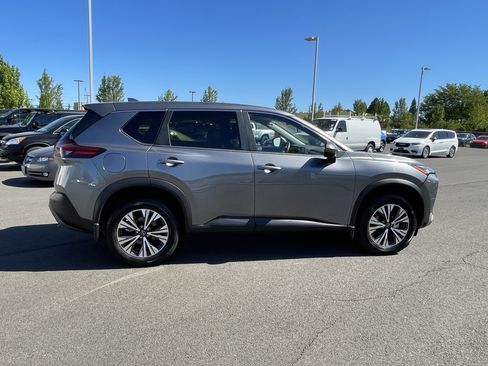 Used 2023 Nissan Rogue SV AWD/4WD image 6