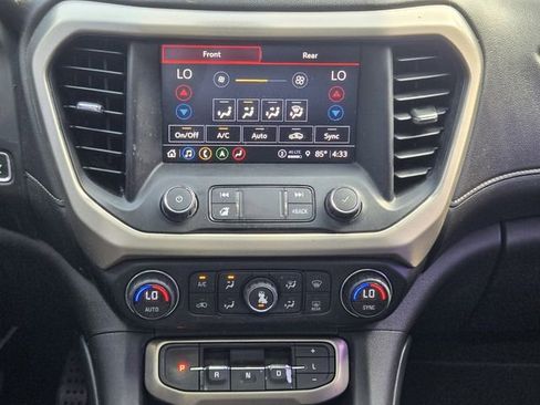 Used 2022 GMC Acadia Denali w/ Denali Ultimate Package image 18