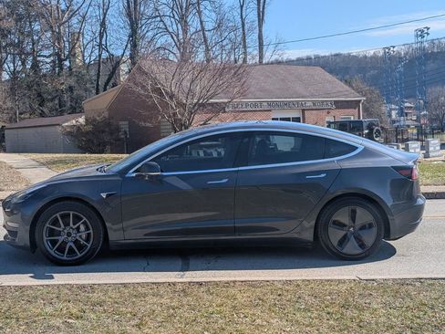 Used 2019 Tesla Model 3 Long Range image 8