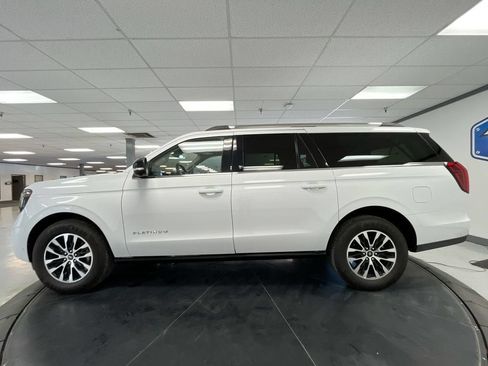 Used 2025 Ford Expedition Max Platinum AWD/4WD image 5