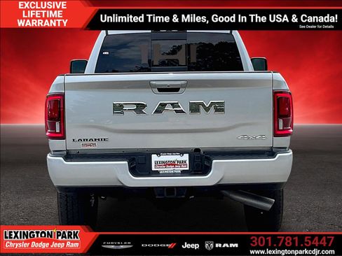 New 2026 RAM 2500 Laramie AWD/4WD image 4