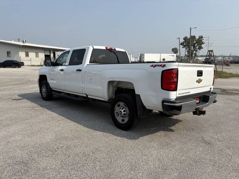 Used 2019 Chevrolet Silverado 2500 W/T w/ WT Convenience Package AWD/4WD image 4