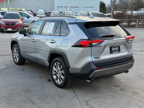 Used 2021 Toyota RAV4 Limited image 5