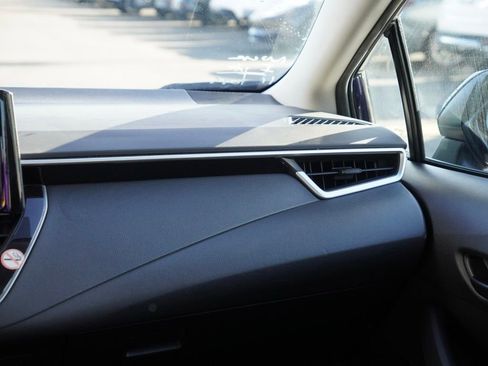 Used 2023 Toyota Corolla LE image 20