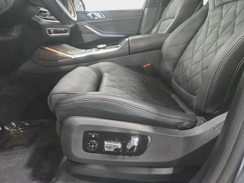 Certified 2024 BMW X7 xDrive40i w/ M Sport Package AWD/4WD image 24