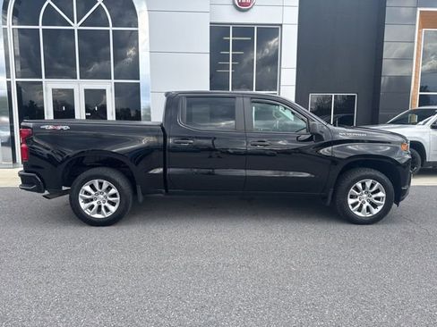 Used 2022 Chevrolet Silverado 1500 Custom AWD/4WD image 7