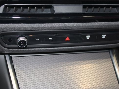 New 2026 BMW 330i 330i NA w/ M Sport Package image 16