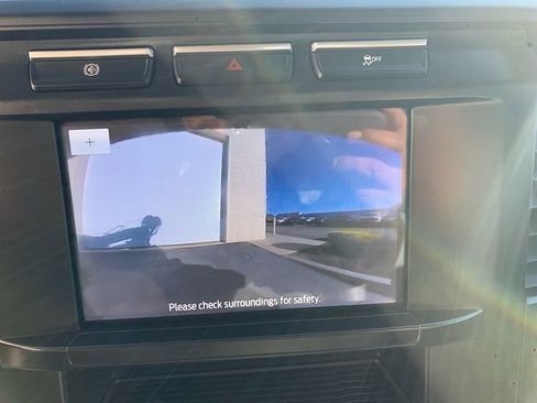 Used 2024 Ford F550 4x4 Regular Cab Super Duty image 39