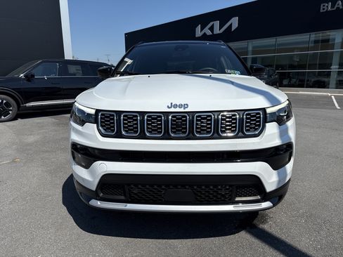 Used 2025 Jeep Compass Limited w/ Elite Group AWD/4WD image 9