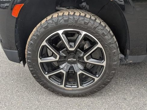 Used 2022 Chevrolet Tahoe RST w/ Luxury Package RWD image 31