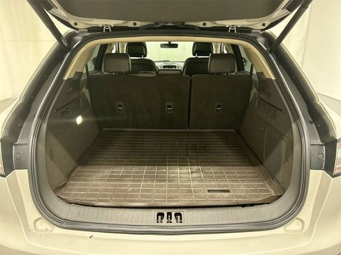 Used 2019 Lincoln Nautilus Select image 23