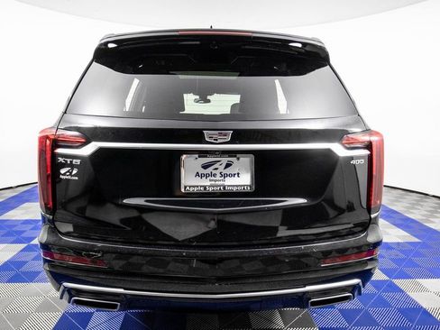Used 2025 Cadillac XT6 Premium Luxury image 6
