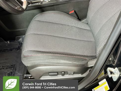 Used 2016 Chevrolet Equinox LT w/ Convenience Package image 21