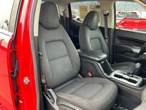 Used 2018 Chevrolet Colorado LT image 18