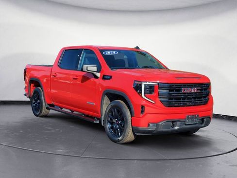 Used 2024 GMC Sierra 1500 Elevation AWD/4WD image 2